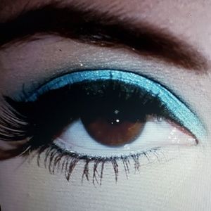 Meet your Posher, Gillian